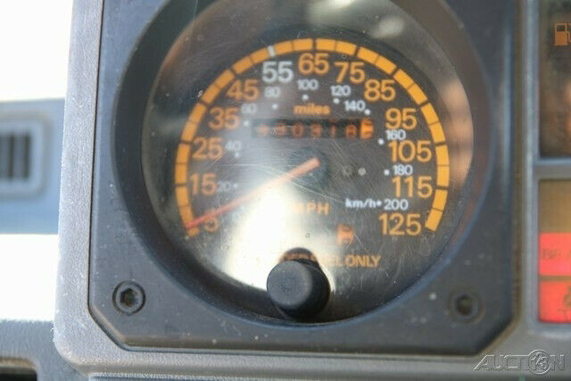 1989 Mitsubishi Montero LS - photo 13