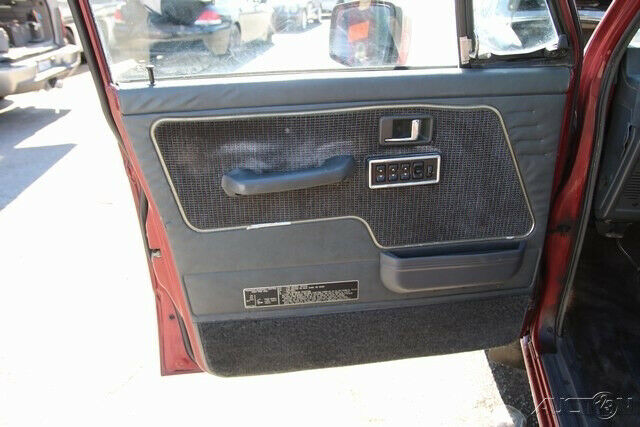 1989 Mitsubishi Montero LS - photo 9