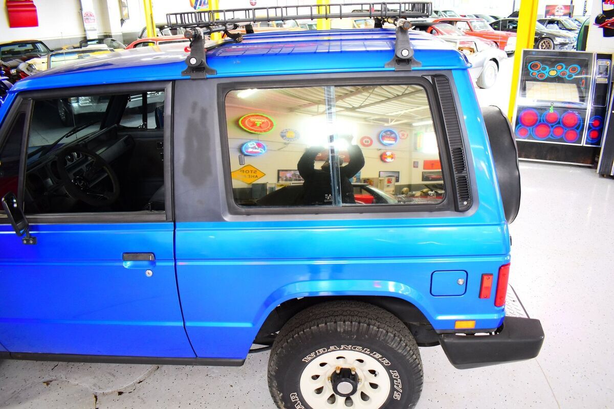 1989 Mitsubishi Montero - photo 12