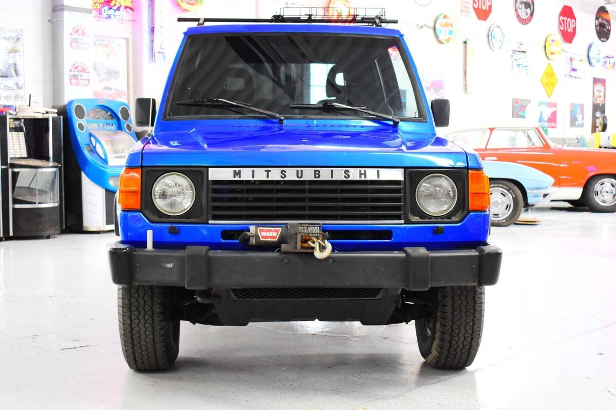 1989 Mitsubishi Montero - photo 3