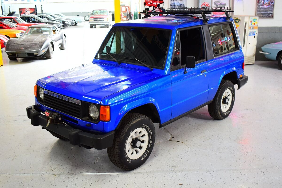 1989 Mitsubishi Montero - photo 6