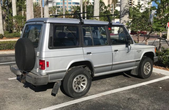 1989 Mitsubishi Montero LS Sport - photo 2