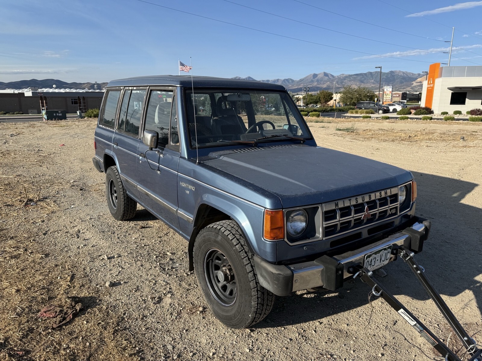 1989 Mitsubishi Montero - photo 2