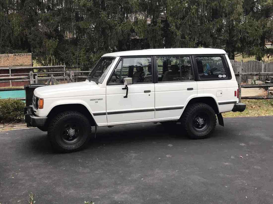 1989 Mitsubishi Montero