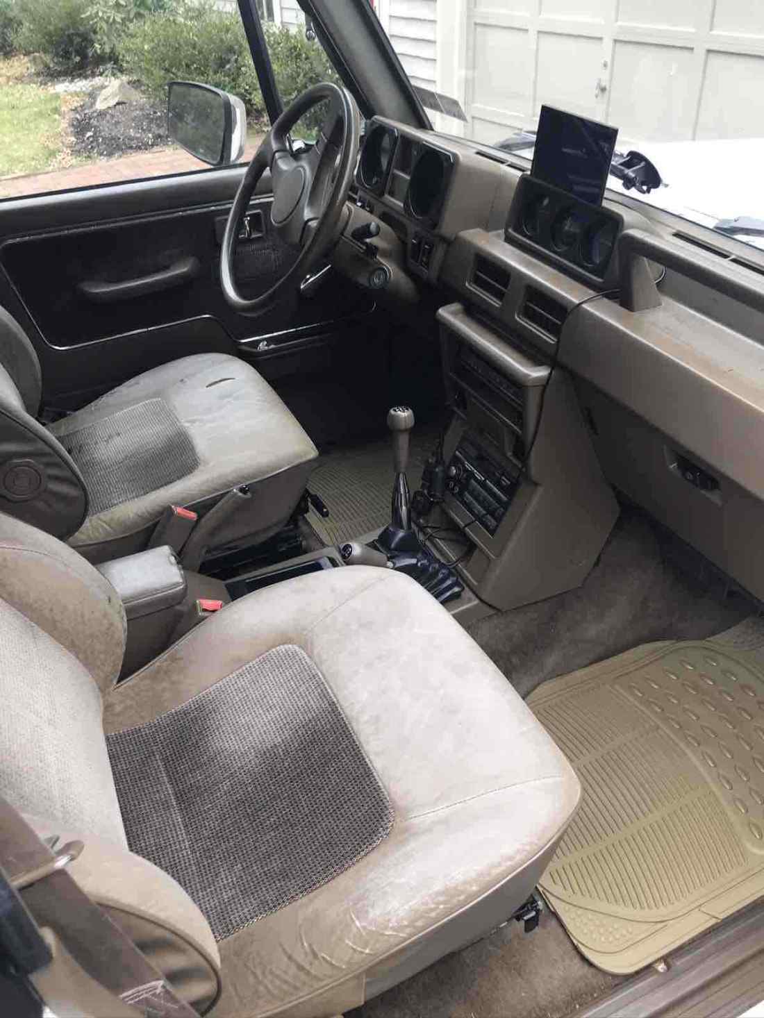 1989 Mitsubishi Montero - photo 11