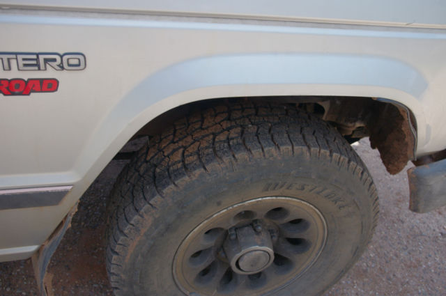 1989 Mitsubishi Montero - photo 7