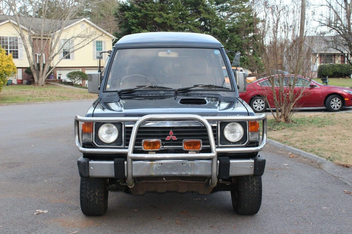 1989 Mitsubishi Montero - photo 3