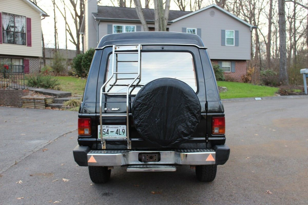 1989 Mitsubishi Montero - photo 7