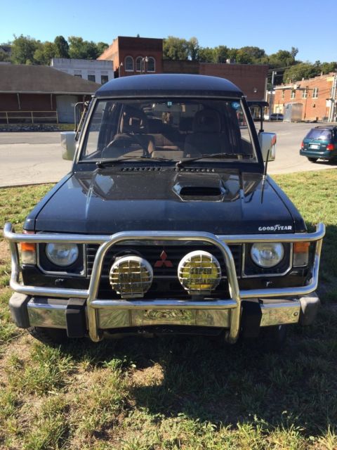 1989 Mitsubishi PAJERO - photo 3