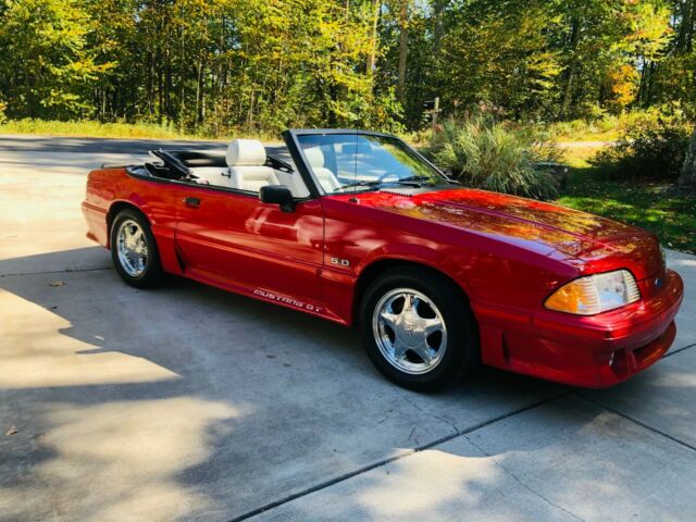 1989 Mustang 5.0 GT Convertible (LOW MILEAGE) 1989 Ford Mustang GT CONVERTIBLE