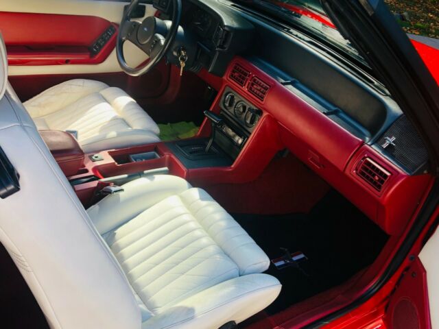 1989 Ford Mustang GT CONVERTIBLE - photo 8