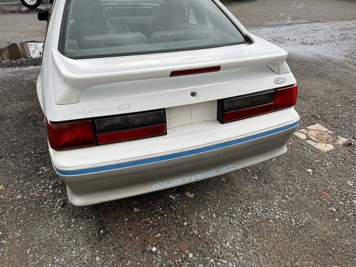 1989 Ford Mustang - photo 3