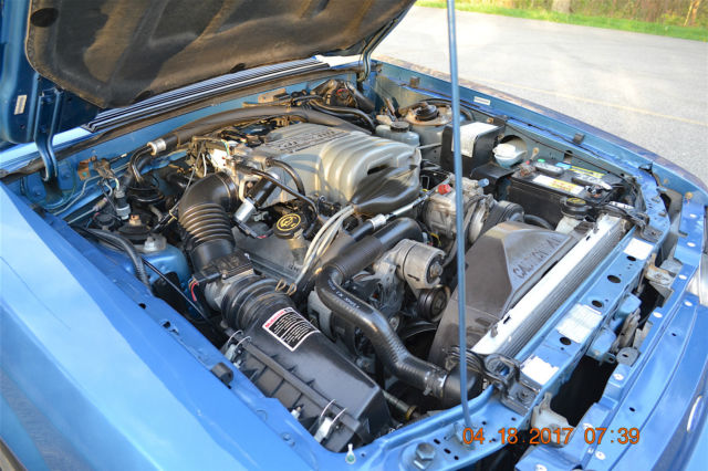 1989 Ford Mustang 2 DOOR HATCHBACK - photo 5