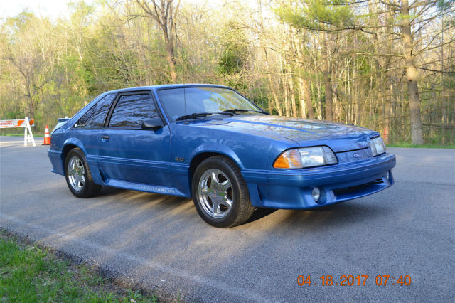 1989 Ford Mustang 2 DOOR HATCHBACK - photo 9