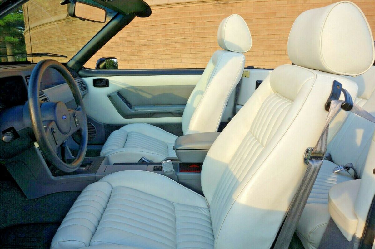 1989 Ford Mustang GT Convertible 1 Owner 10,201 Actual Miles!! - photo 12
