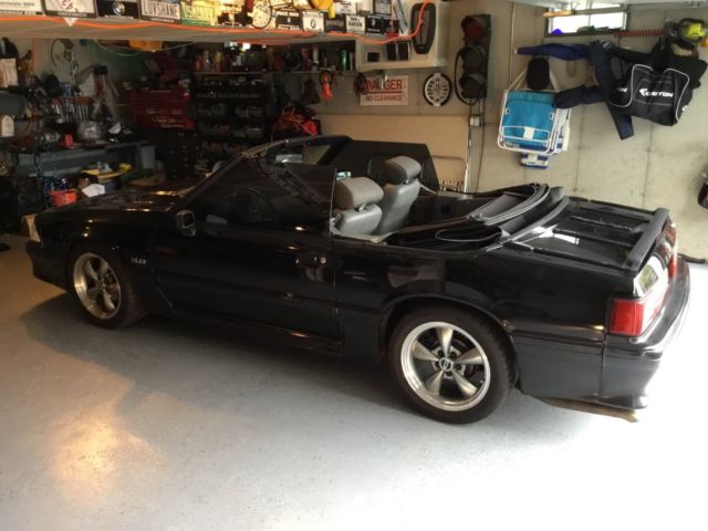 1989 Ford Mustang CONVERTIBLE - photo 2