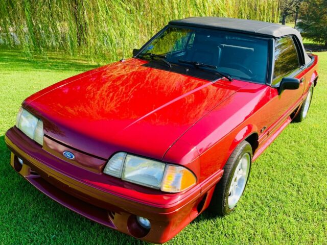 1989 Ford Mustang GT Convertible - photo 2