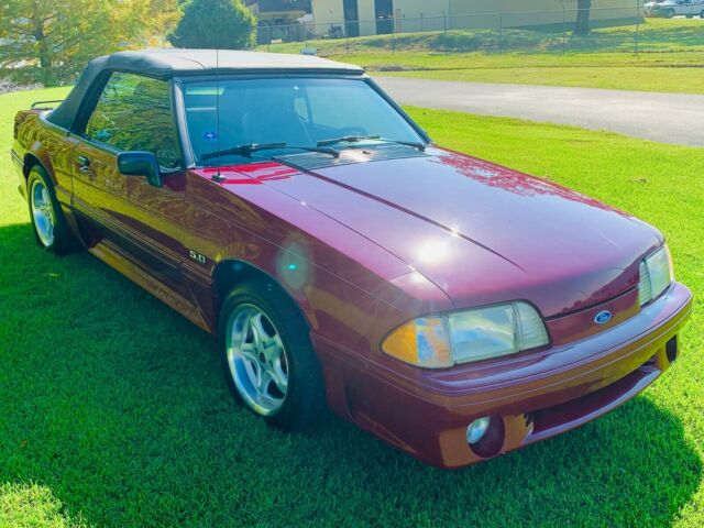 1989 Ford Mustang GT Convertible - photo 4