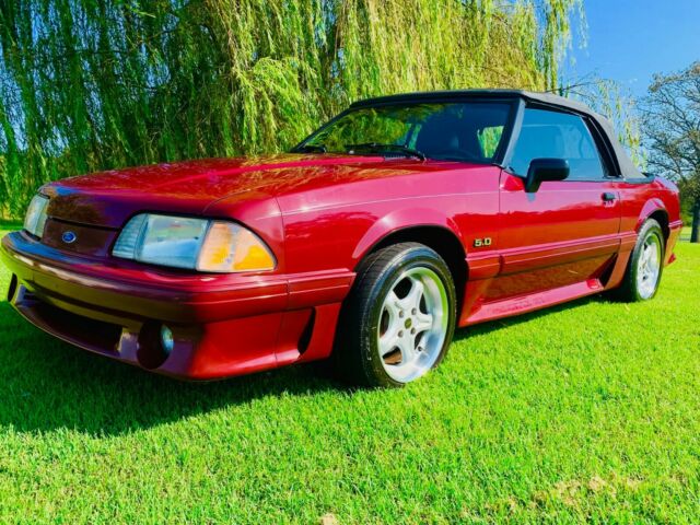 1989 Ford Mustang GT Convertible - photo 9