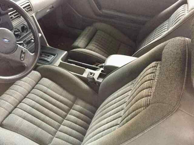 1989 Ford Mustang GT - photo 8
