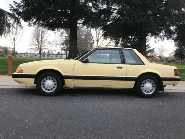 1989 Ford Mustang Lx Coupe - photo 3