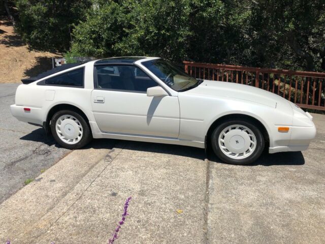 1989 Nissan 300ZX 2 door 2 seater - photo 2