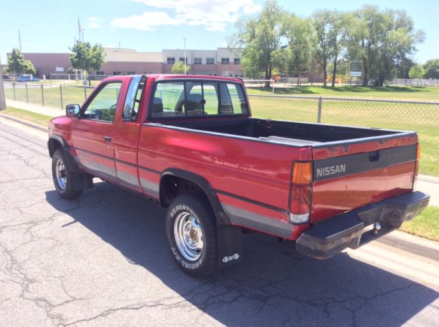 1989 Nissan Other Pickups se - photo 2