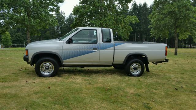 1989 nissan hardbody extra cab pickup z24 4x4 5sp 29 k act miles 1 family owend 1989 Nissan Other Pickups