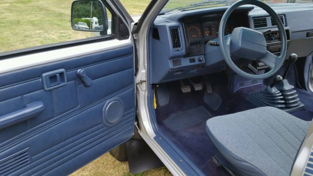 1989 Nissan Other Pickups - photo 12