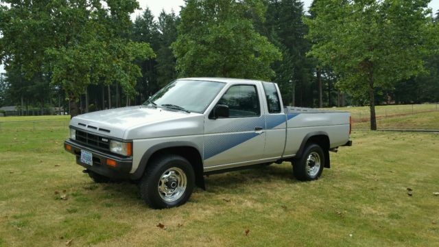 1989 Nissan Other Pickups - photo 2