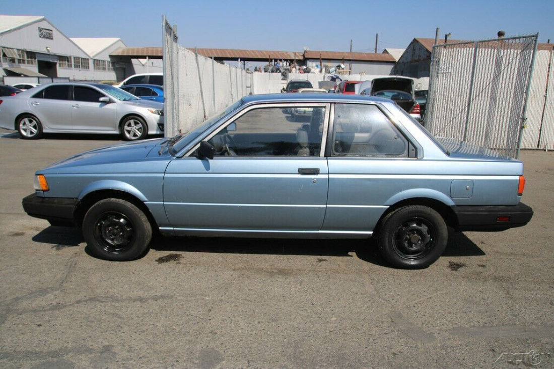1989 Nissan Sentra XE - photo 4