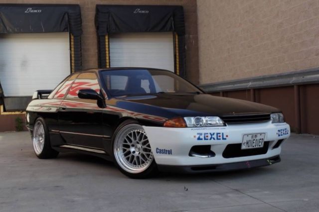 1989 Nissan Skyline R32 GTS-t Type M 1980 Nissan Skyline
