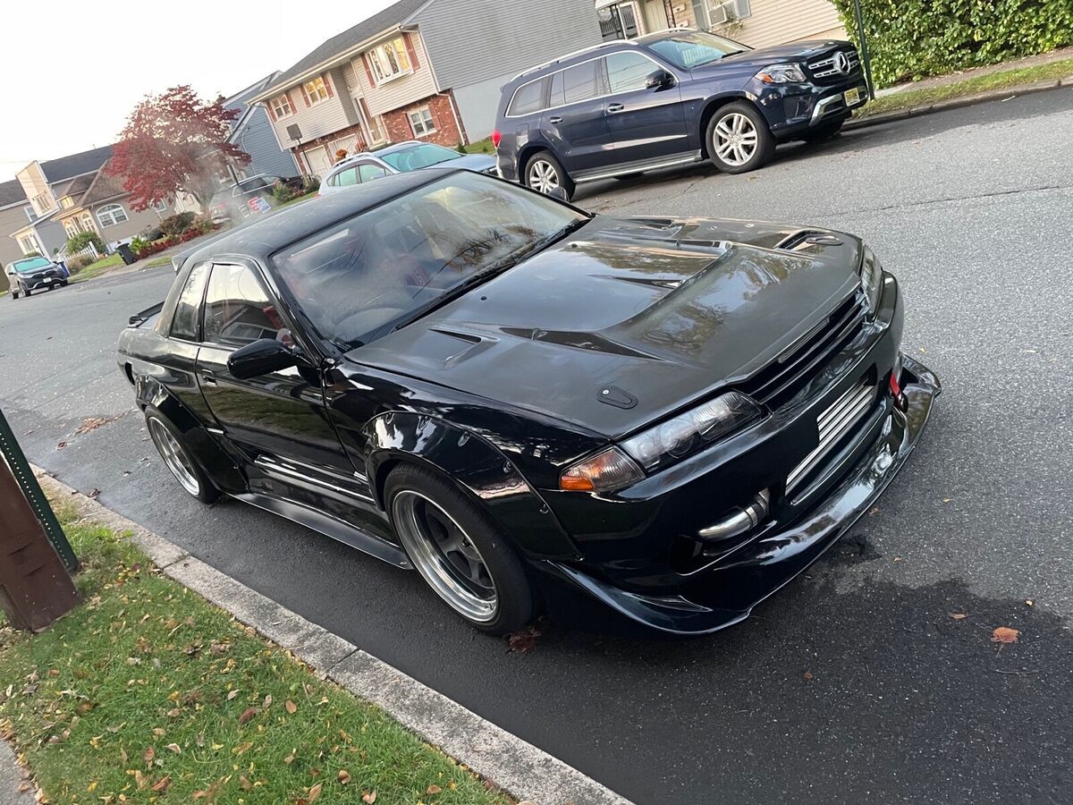 1989 Nissan Skyline Sportscar Black RWD Manual R32 1989 Nissan Skyline R32