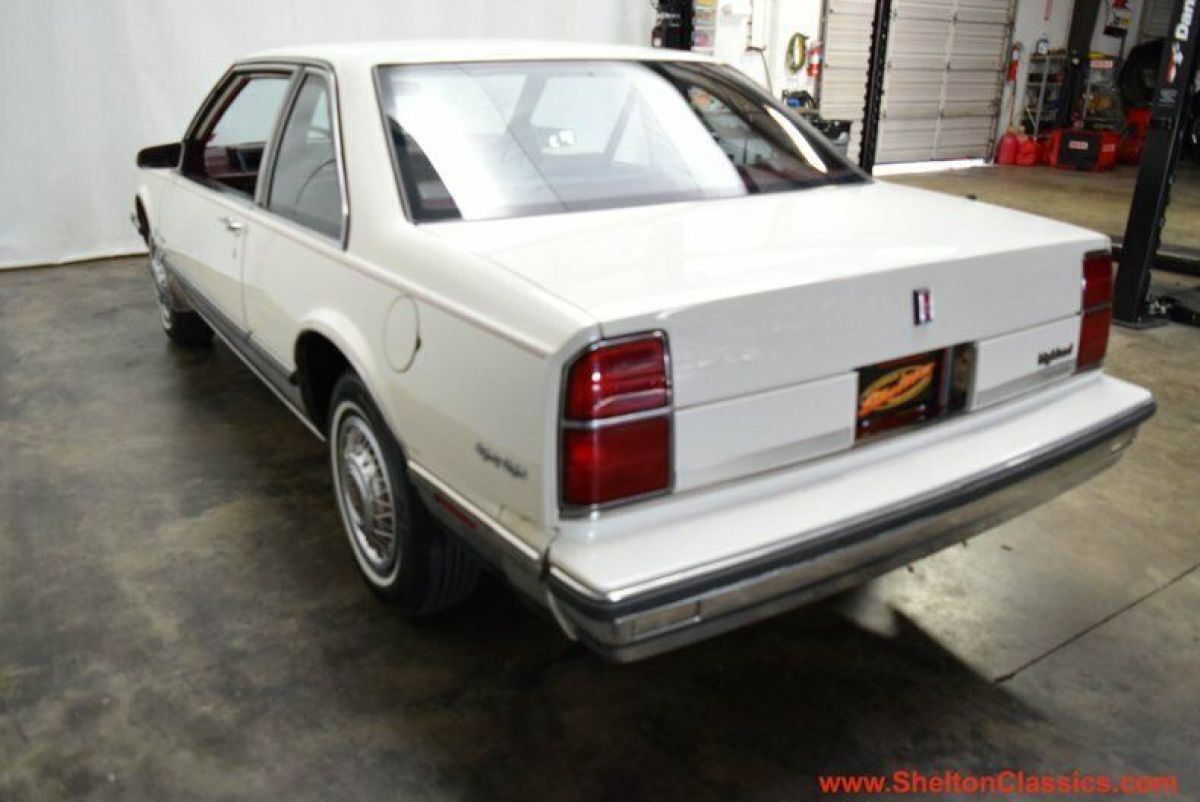 1989 Oldsmobile Eighty-Eight Royale - photo 3
