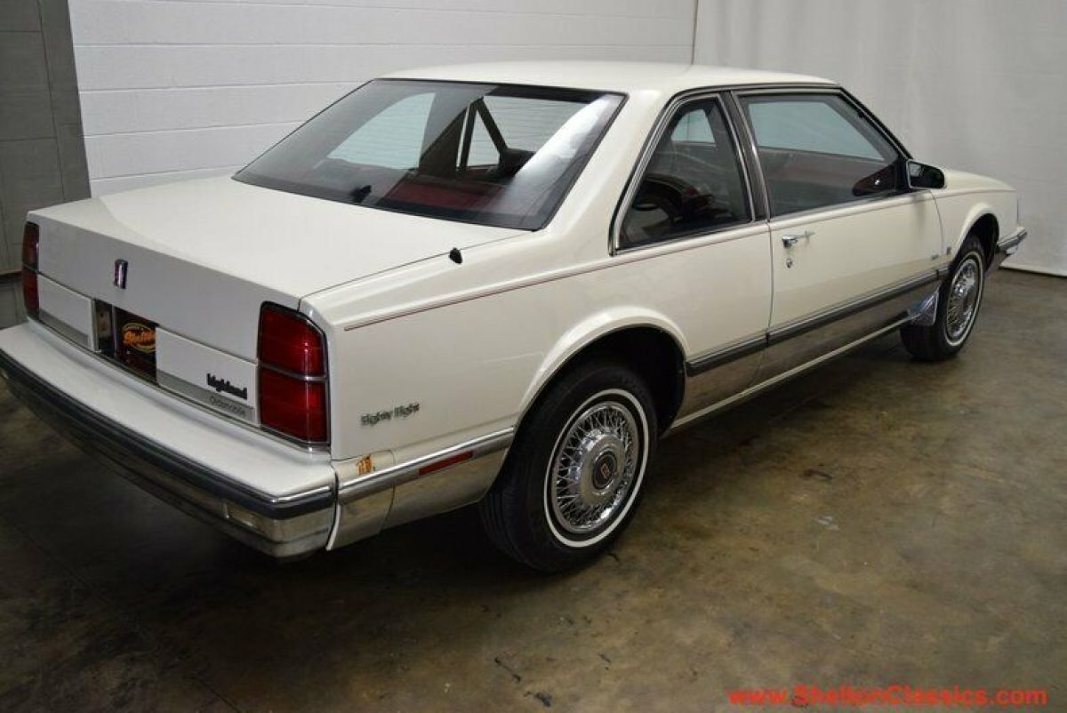 1989 Oldsmobile Eighty-Eight Royale - photo 4