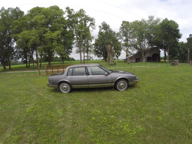 1989 Oldsmobile Ninety-Eight - photo 2