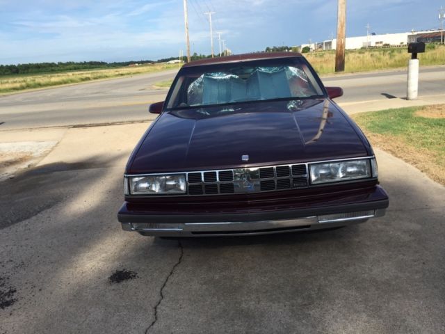 1989 Oldsmobile Ninety-Eight Regency Brougham - photo 2