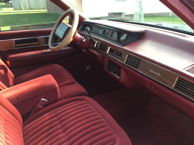1989 Oldsmobile Ninety-Eight Regency Brougham - photo 6