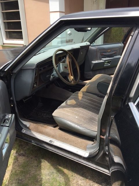 1989 Oldsmobile Custom Cruiser - photo 5