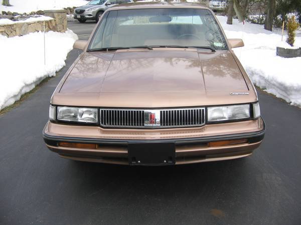 1989 Oldsmobile Ciera - photo 2