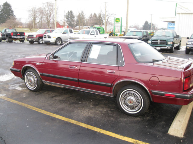 1989 Oldsmobile Cutlass Base Sedan 4-Door - photo 4