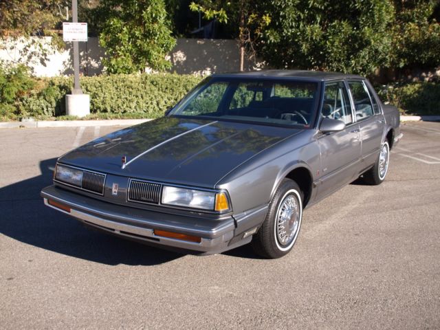 1989 Oldsmobile Eighty-Eight Royale Low 21k Miles Barn Yard Grandma Special - photo 3