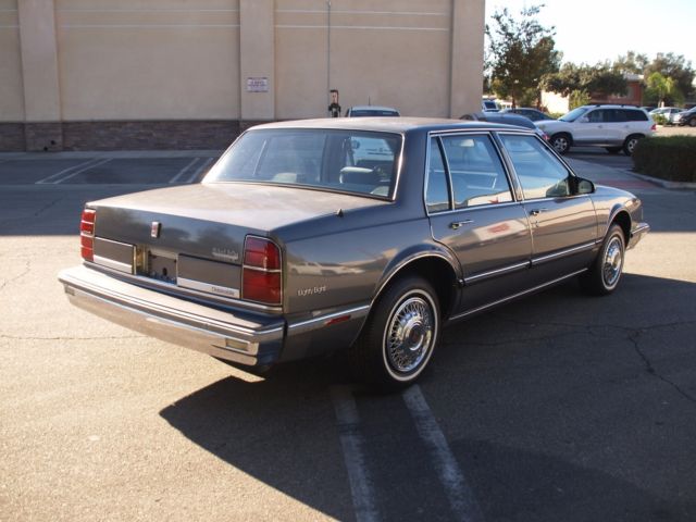 1989 Oldsmobile Eighty-Eight Royale Low 21k Miles Barn Yard Grandma Special - photo 5
