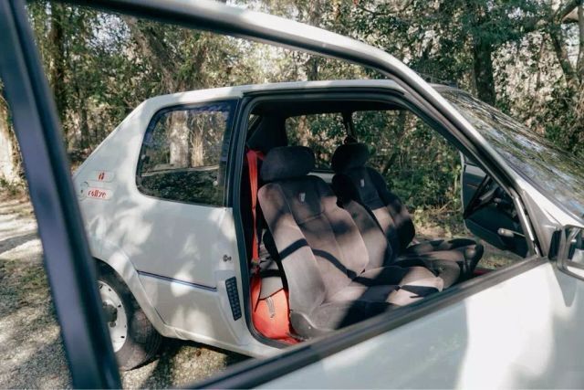 1989 PEUGEOT 205 RALLYE compact hatchback - photo 10