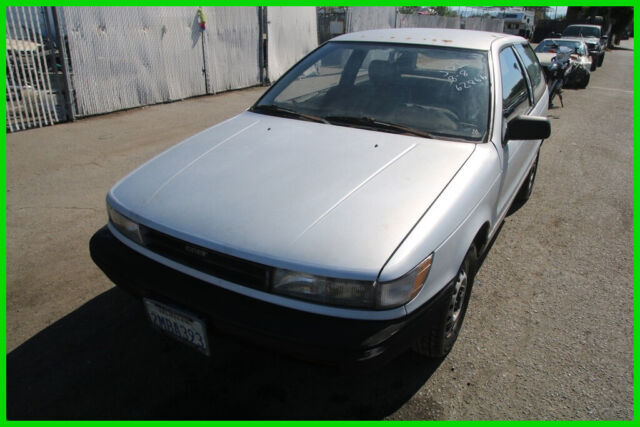 1989 Plymouth Colt Hatchback 4 Speed Manual 4 Cylinder NO RESERVE! 1989 Plymouth Colt