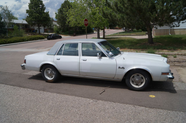 1989 Plymouth Fury - photo 4