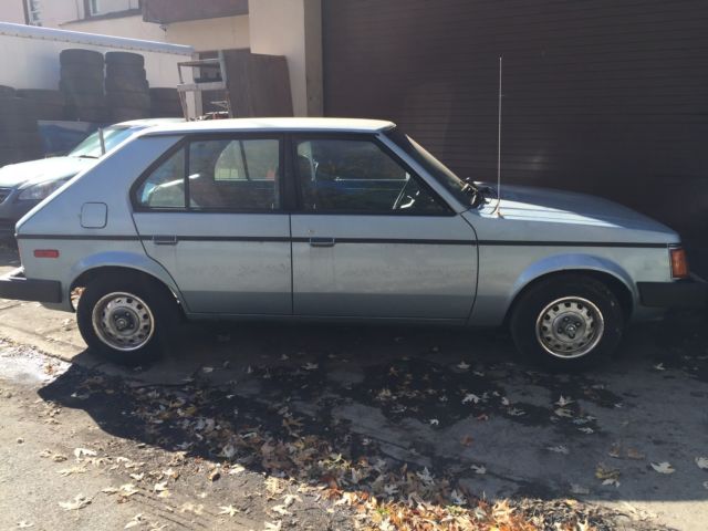 1989 Plymouth Horizon --- LOW MILEAGE--- 25,000 1989 Plymouth HORIZON blue