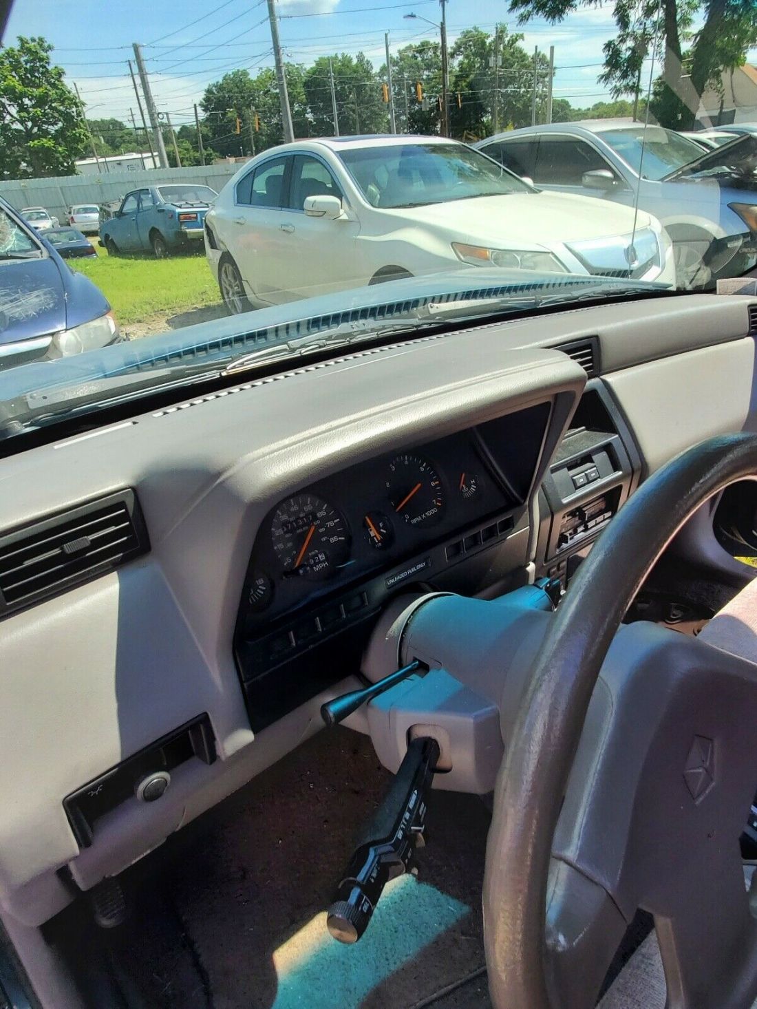 1989 Plymouth Sundance - photo 12