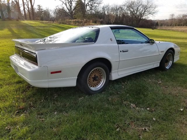 1989 Pontiac Trans Am 20th Anniversary Turbo Trans Am - photo 8