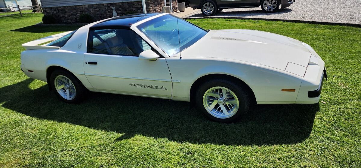 1989 Pontiac Firebird Formula - photo 8